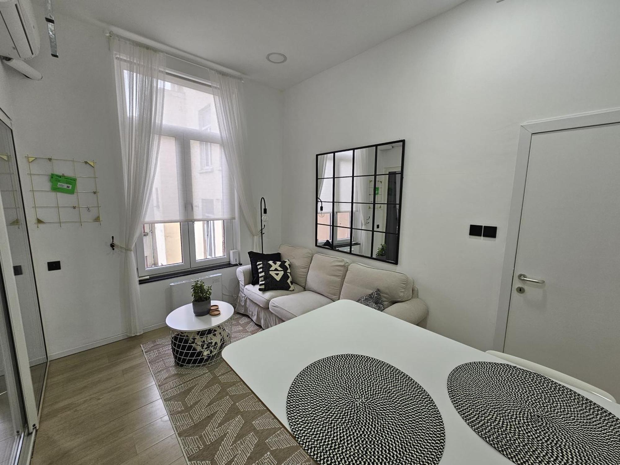 Cosy Dansaert Apartment